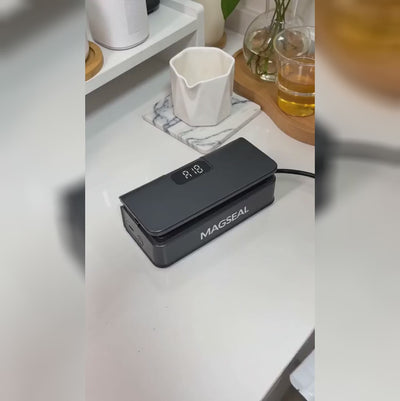 Easematic MagSeal - Kitchen lifestyle (square)